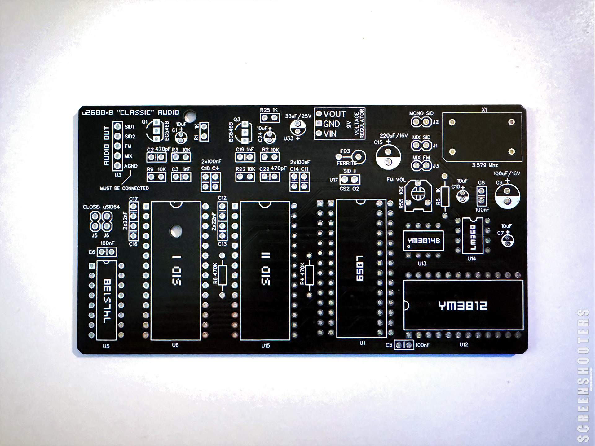 Atari_179_u2600+8-Classic_02.jpg